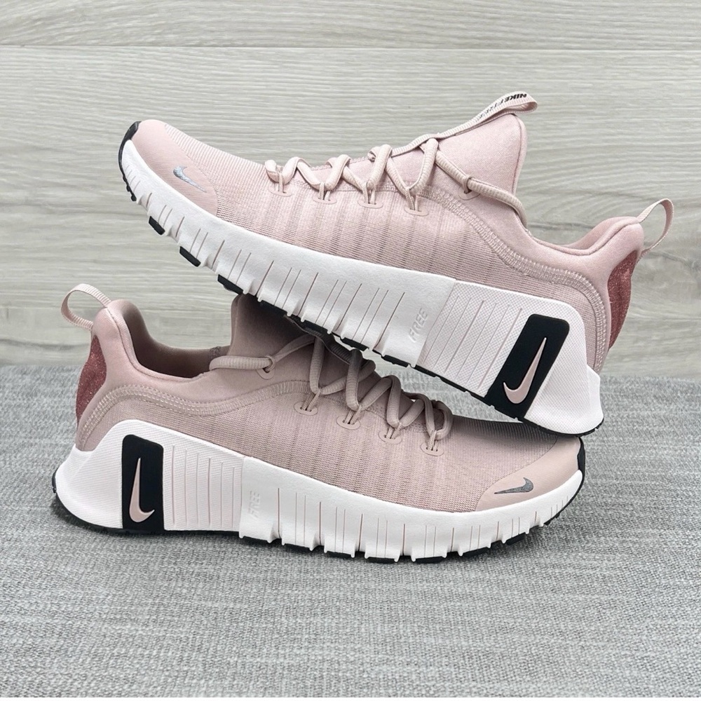 Nike Free Metcon 6 PRM Women's  Pink Oxford Black New HF1208 600 - Picture 9 of 10